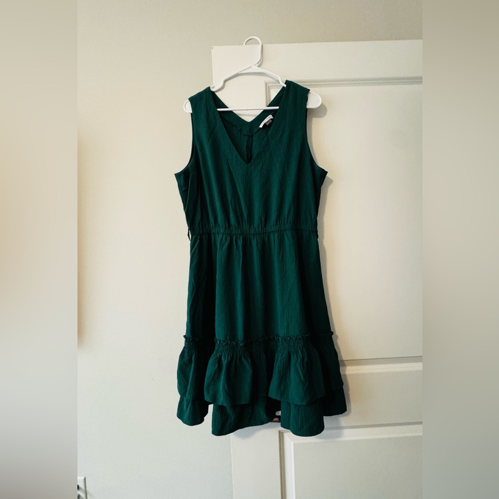 🔥$10FINAL PRICE🔥Calvin Klein Hunter Green V-Neck Sleeveless Tiered Ruffle Dress🧡 - Picture 10 of 10